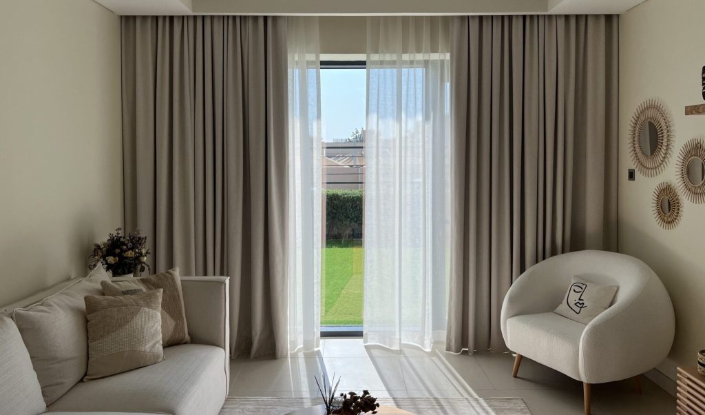 Blinds and Curtains Dubai Sheer-blach-out